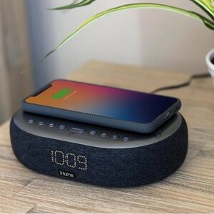 iHome Wireless TimeBoost Alarm Clock Bluetooth iPhone Charger Pre Owned Black
